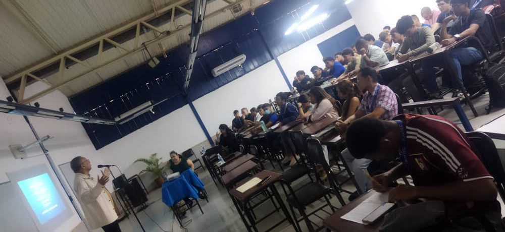Charla universitaria